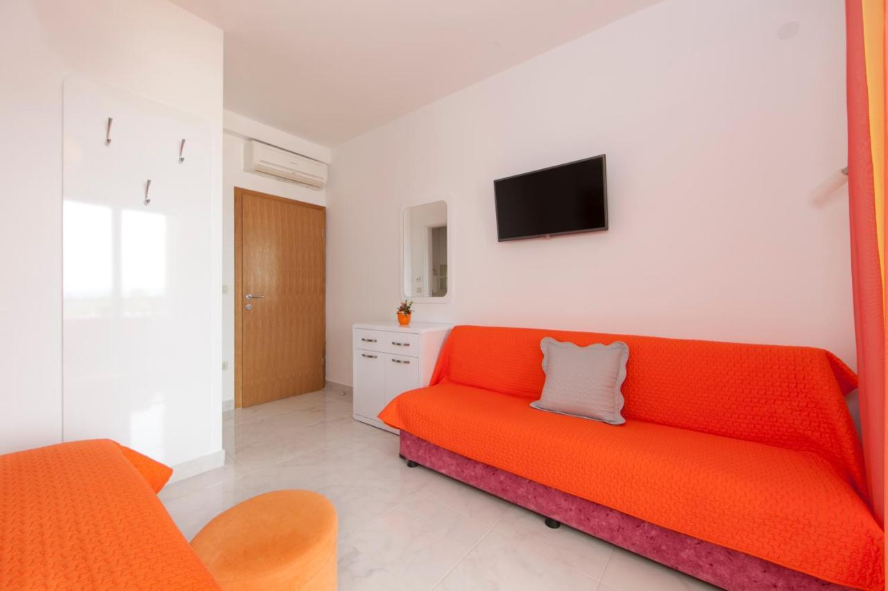 Apartments Milana Тучепи Экстерьер фото