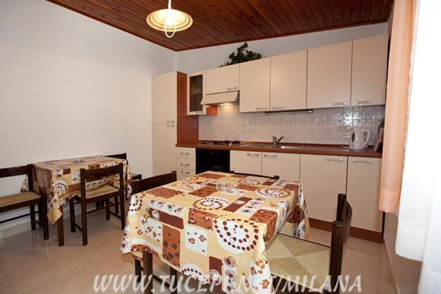 Apartments Milana Тучепи Экстерьер фото