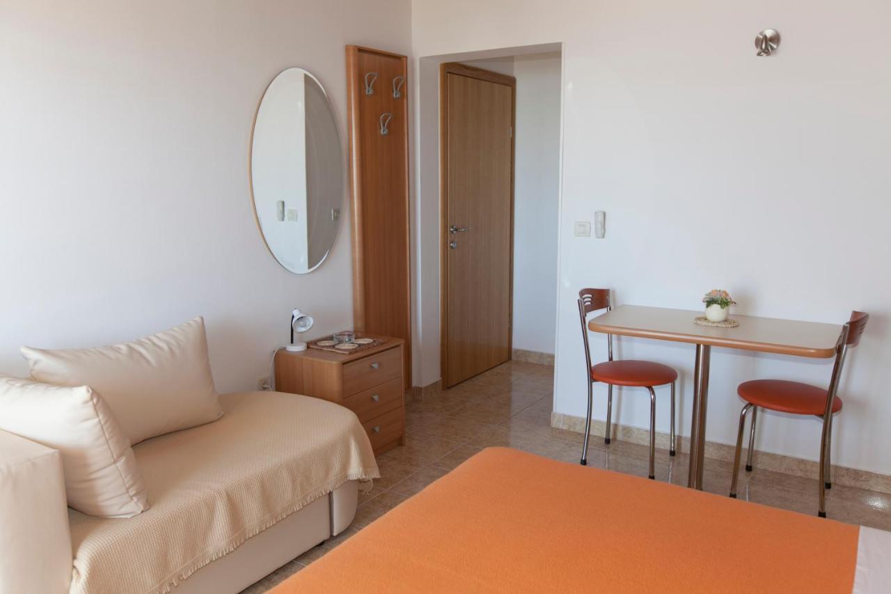 Apartments Milana Тучепи Экстерьер фото