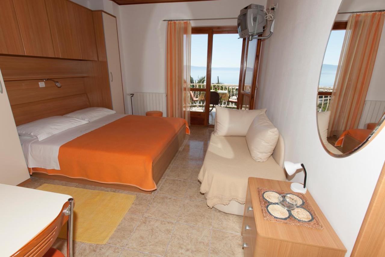 Apartments Milana Тучепи Экстерьер фото